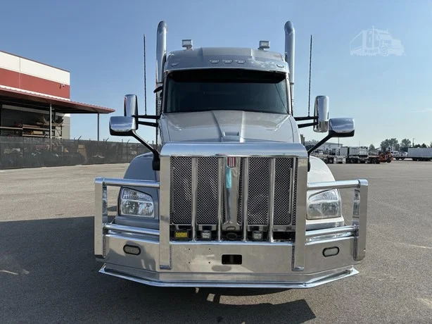 2022 Kenworth T880 in Idaho Falls, ID — photo 8