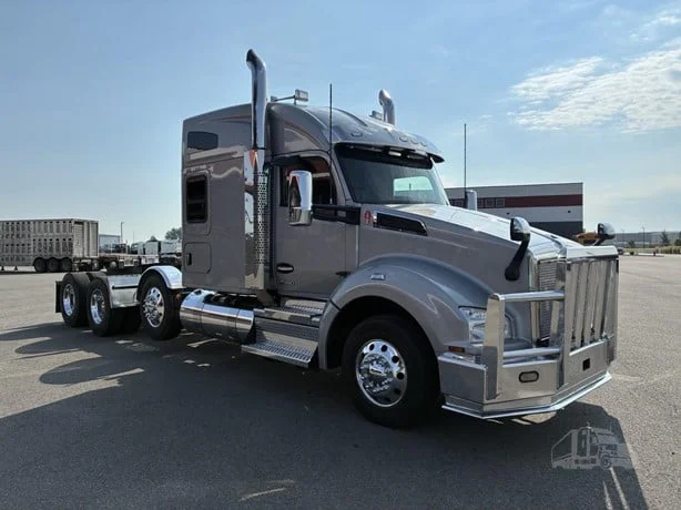2022 Kenworth T880 in Idaho Falls, ID — photo 7