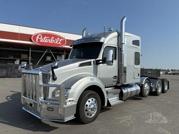 2022 Kenworth T880