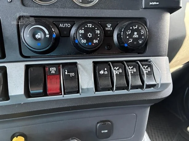 2022 Kenworth T880 in Idaho Falls, ID — photo 36