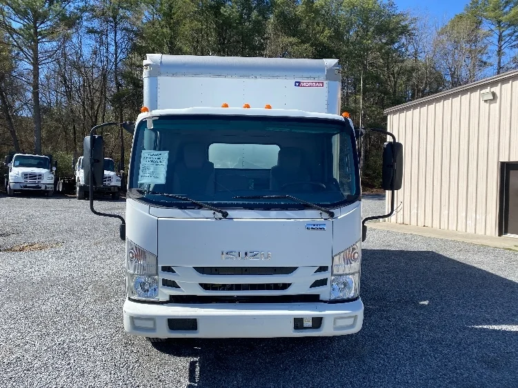 2019 Isuzu NQR - image 2