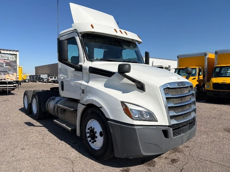 2020 Freightliner Cascadia in Dallas, TX