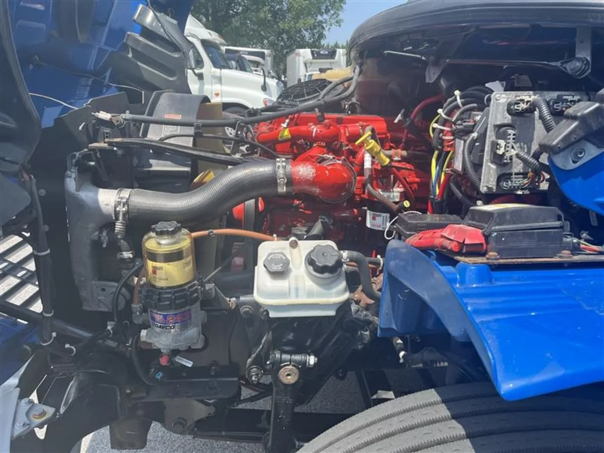 2018 Freightliner M2 106 - image 10