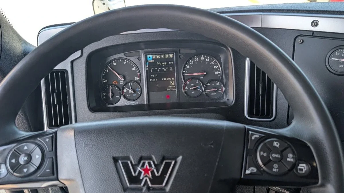 2022 Western Star 49X — photo 13