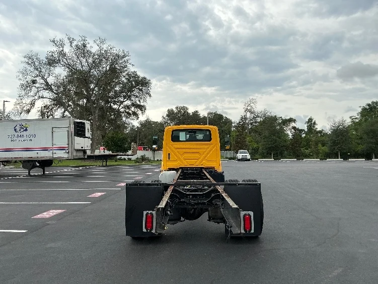 2021 International MV in Tampa, FL — photo 7