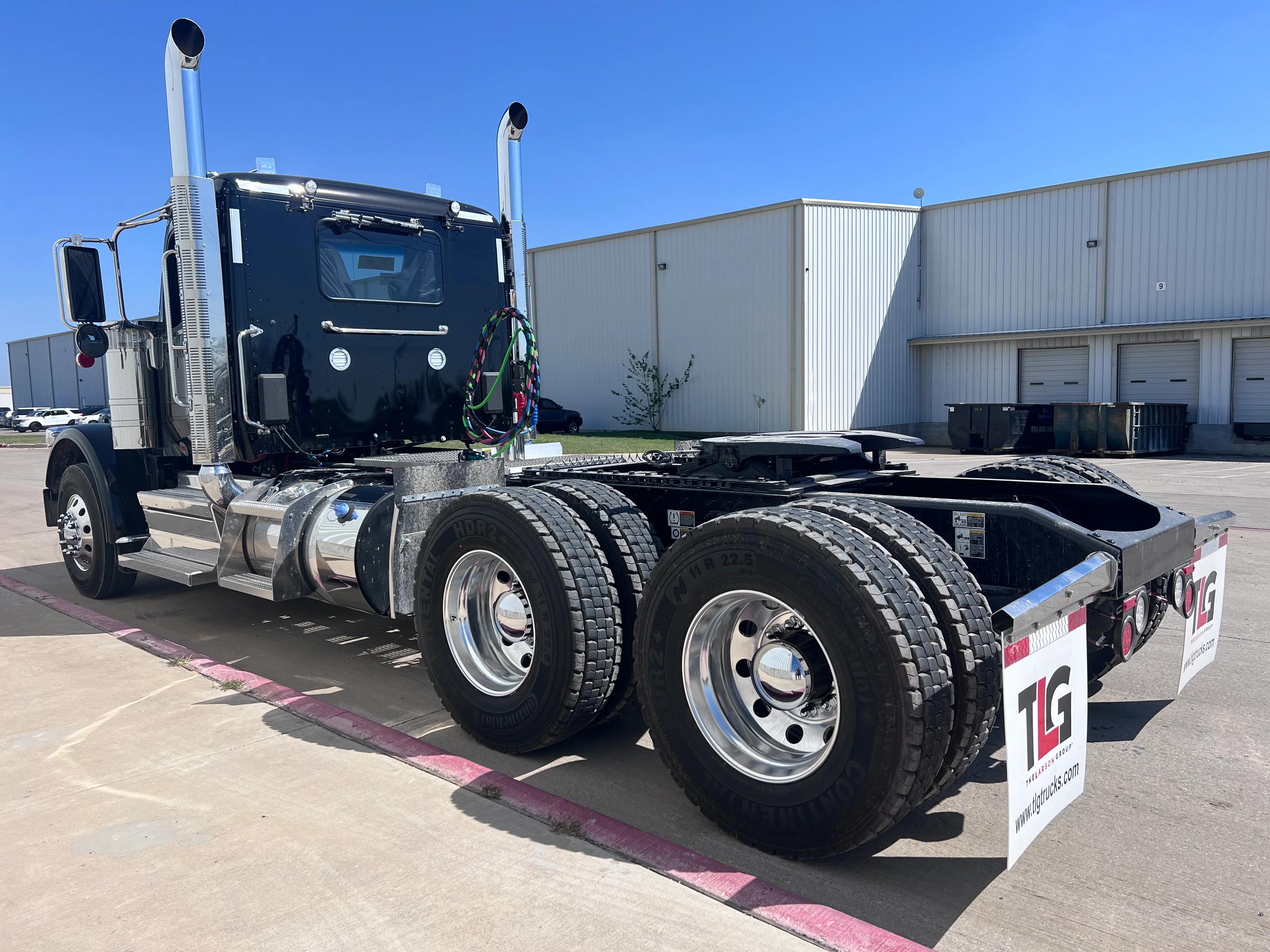 2027 Peterbilt 589 in Fort Smith, AR — photo 3