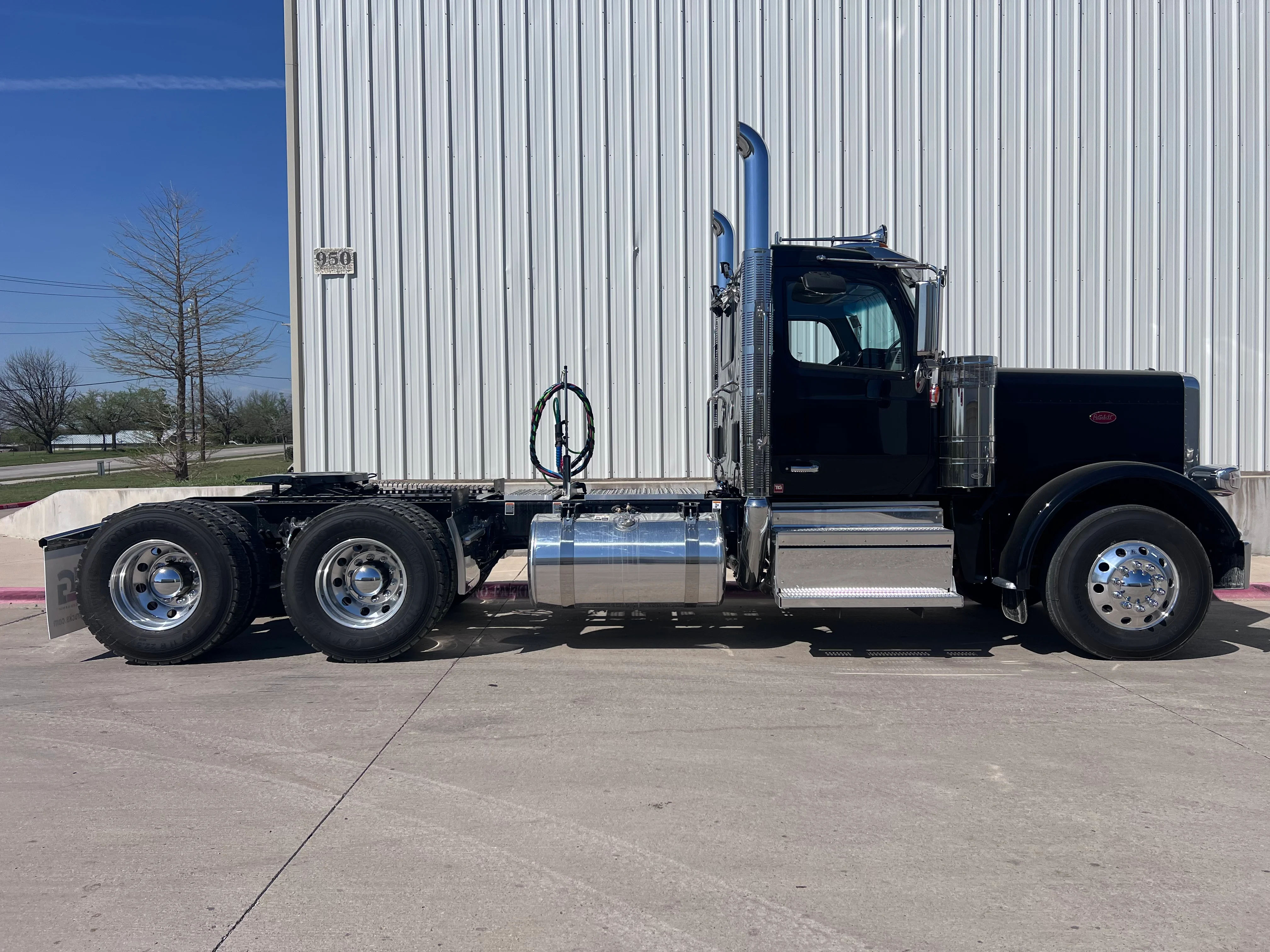 2027 Peterbilt 589 in Fort Smith, AR — photo 6