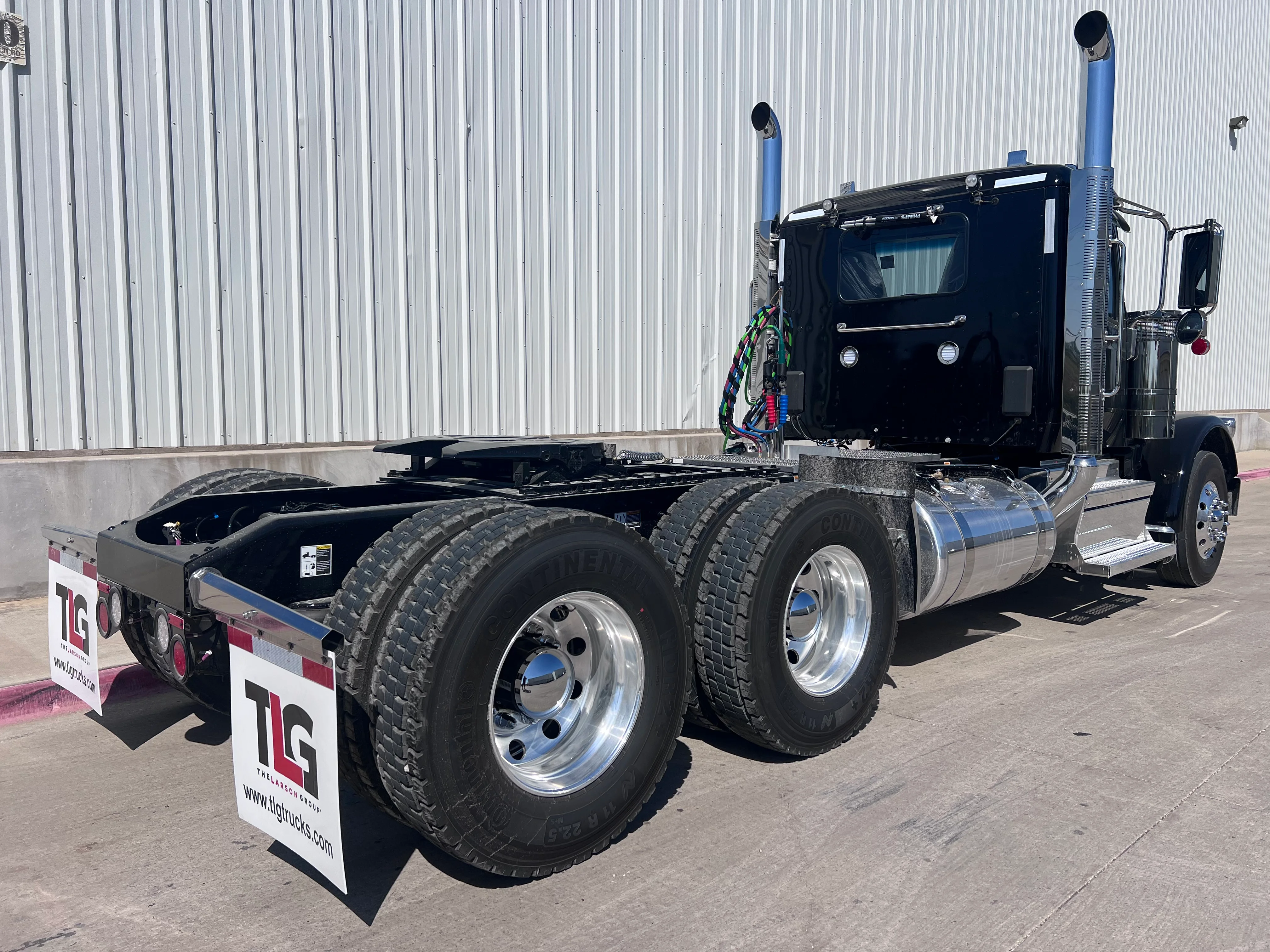 2027 Peterbilt 589 in Fort Smith, AR — photo 5