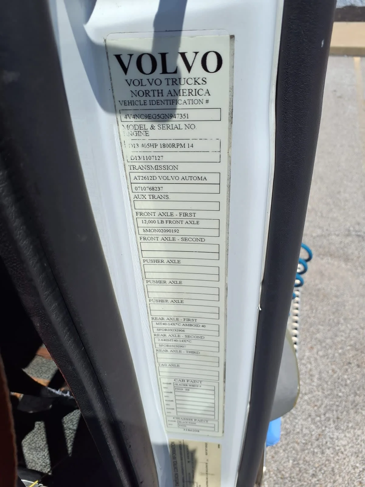 2016 Volvo VNL 860 in Cleveland, OH — photo 10