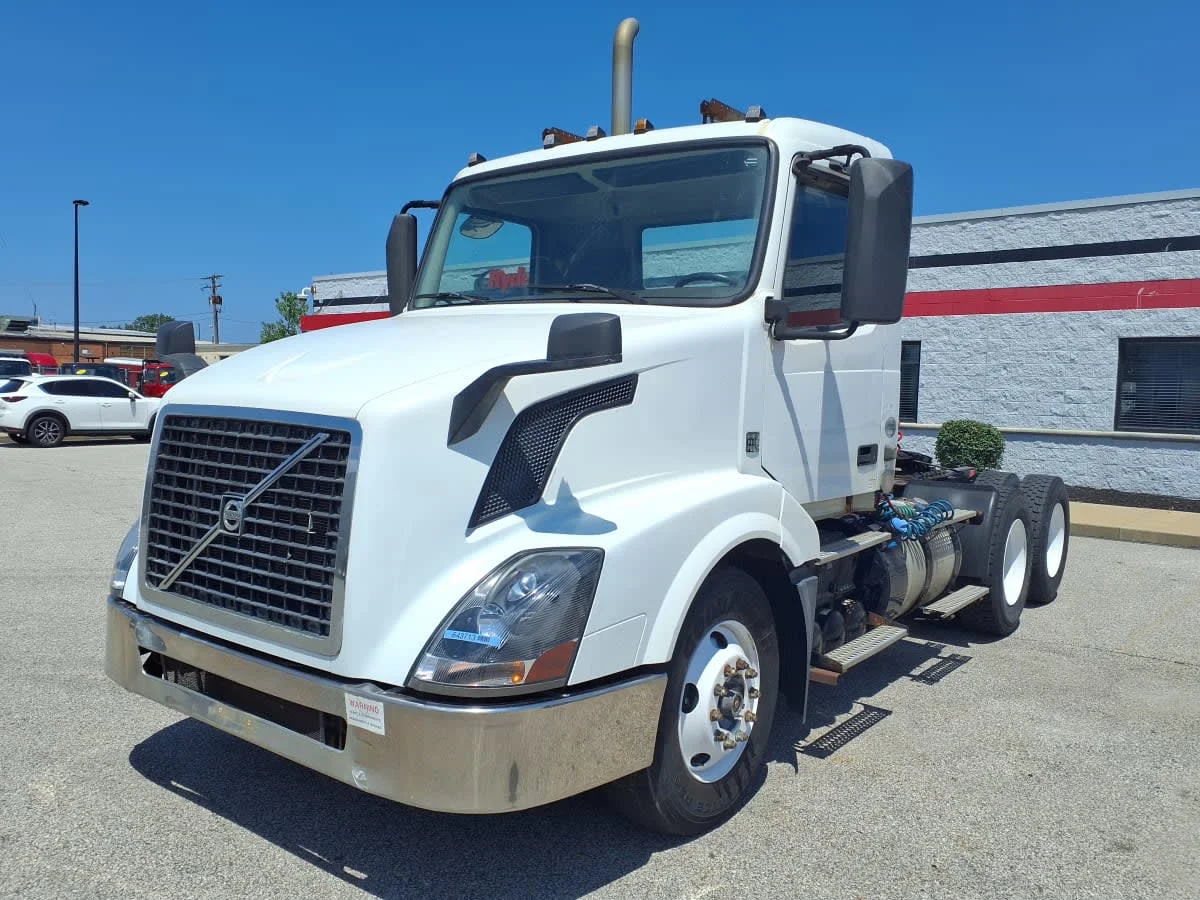 2016 Volvo VNL 860