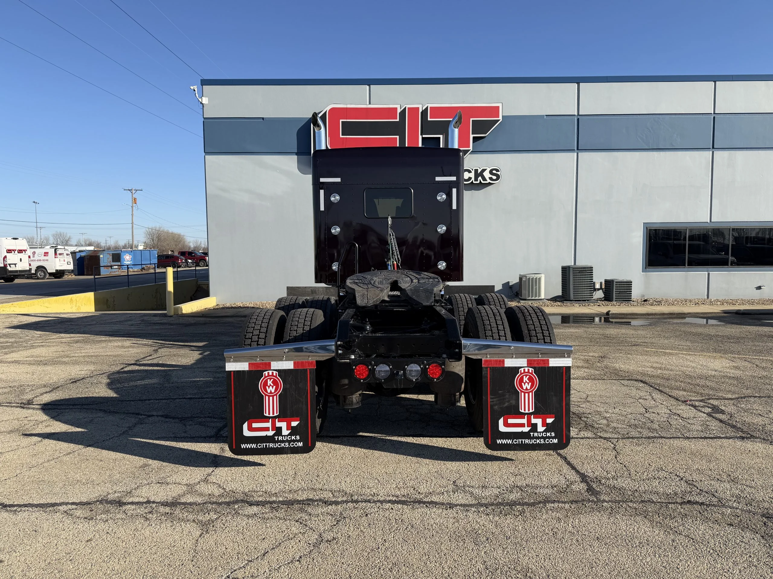 2027 Kenworth W900 - image 6