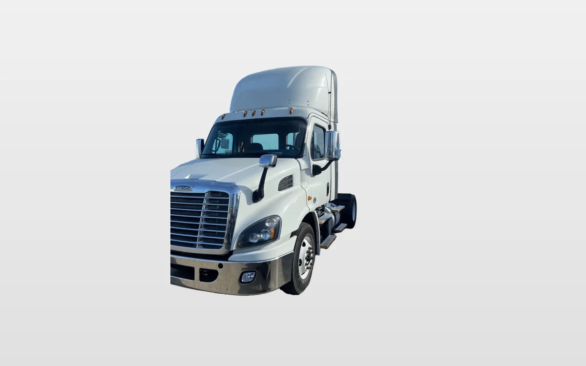 2018 Freightliner Cascadia - image 1