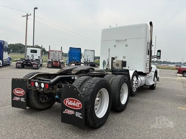 2018 Kenworth T880 in Billings, MT — photo 3