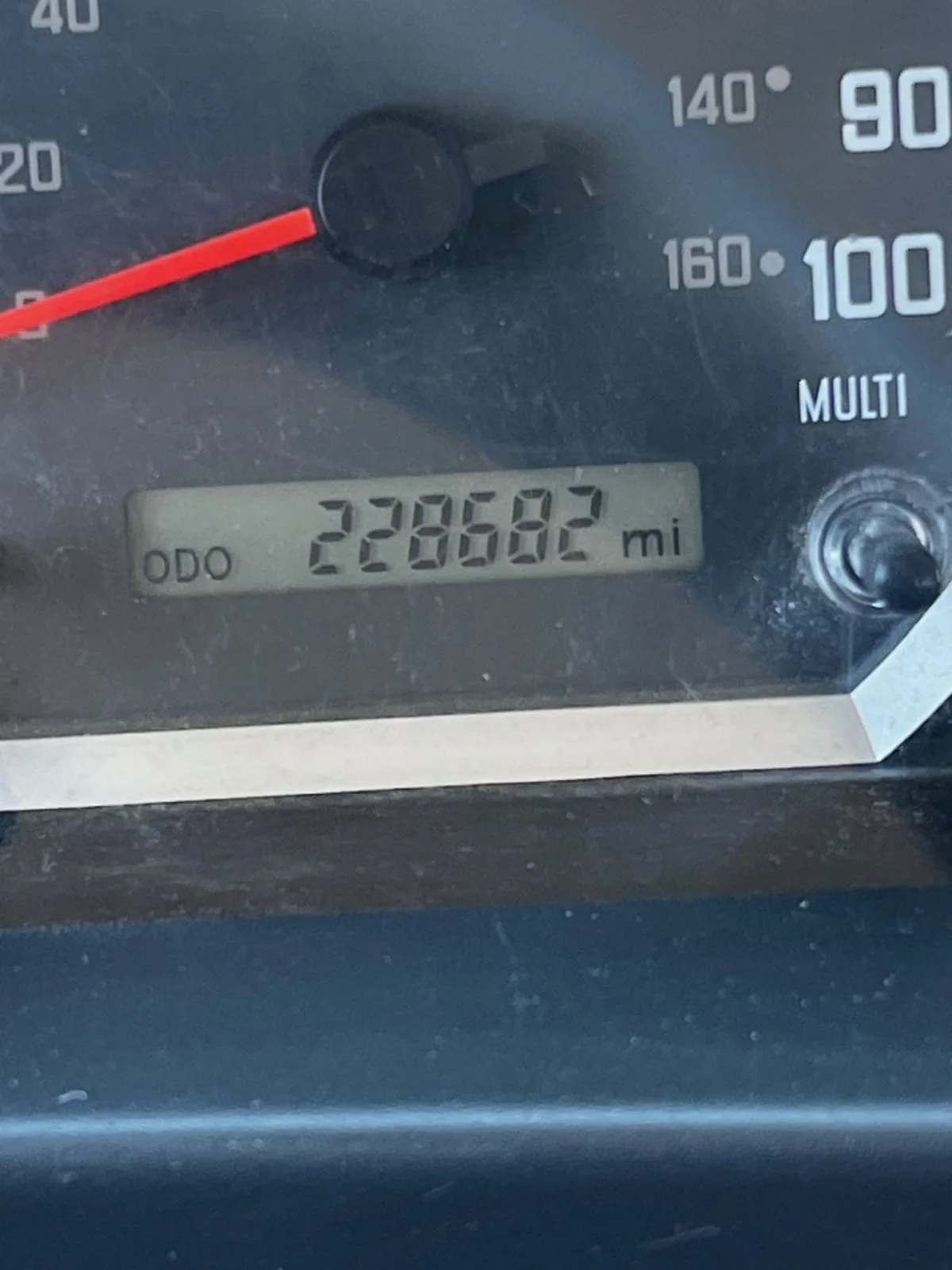 2019 Isuzu NPR - image 7