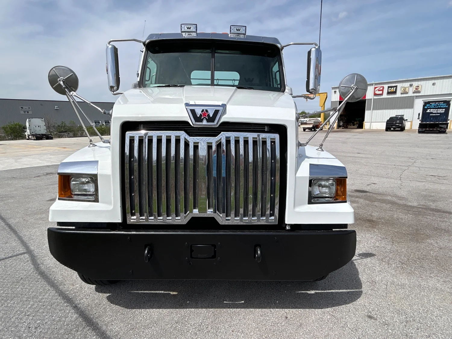 2020 Western Star 4700 in Fort Wayne, IN — photo 2