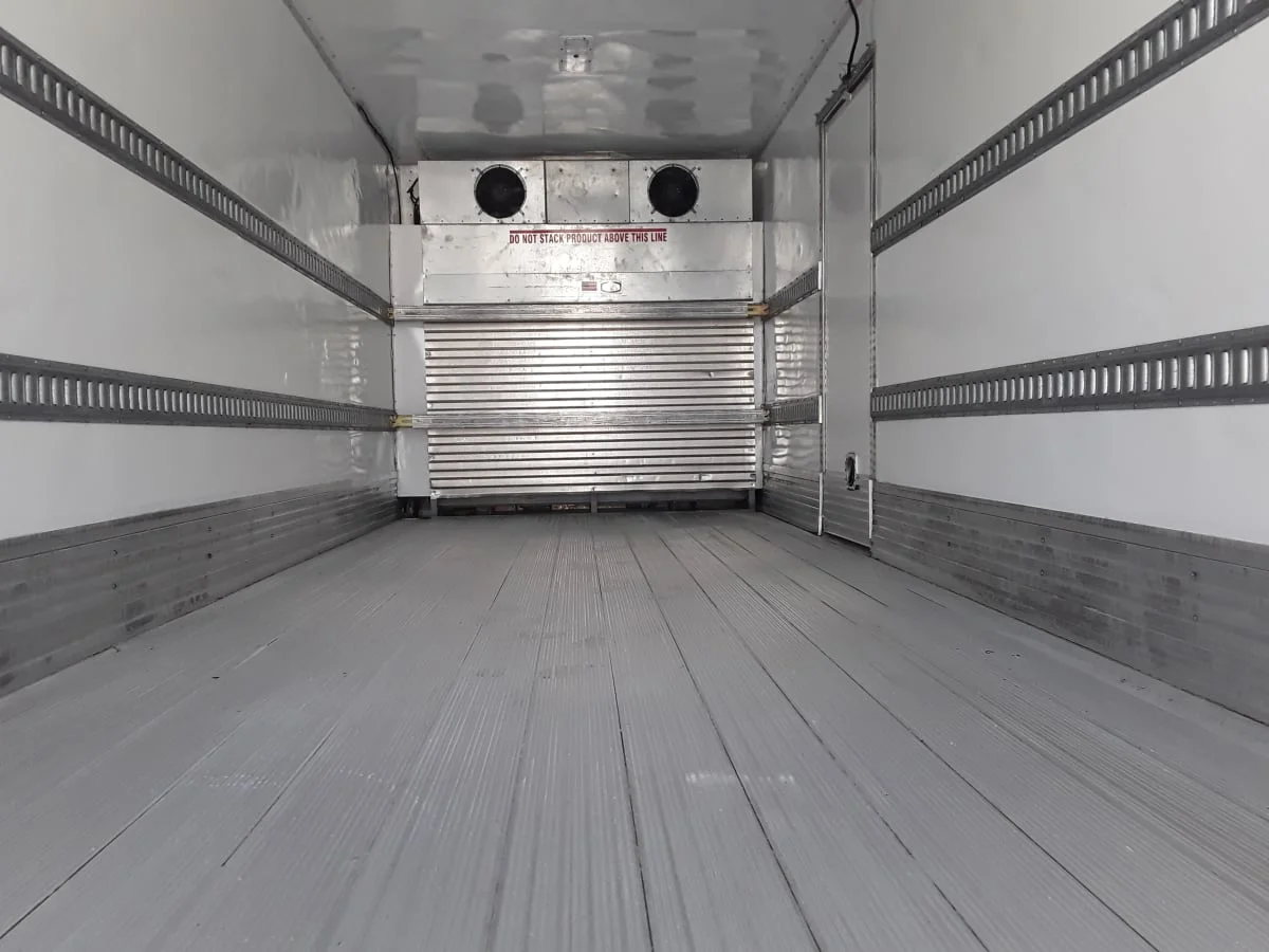 2018 Freightliner M2 106 - image 8