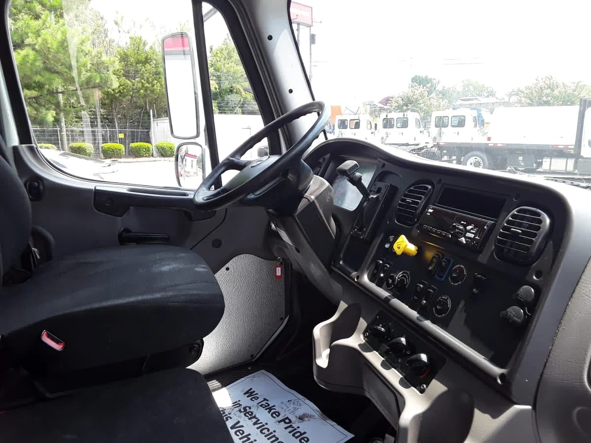 2019 Freightliner M2 106 in Charlotte, NC — photo 12