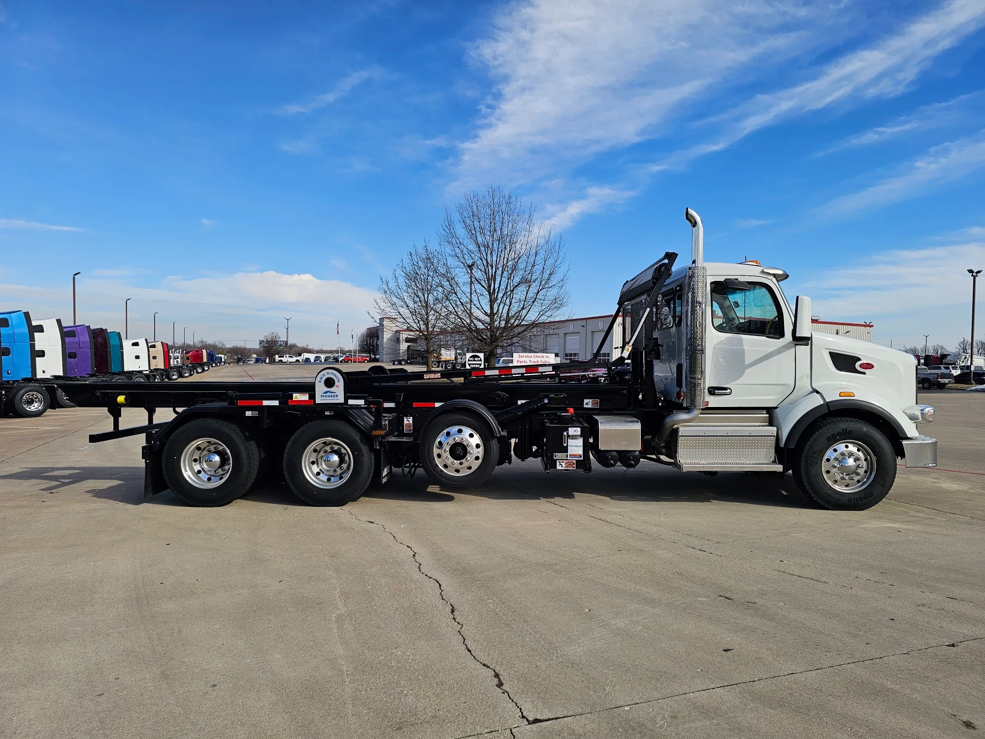 2025 Peterbilt 567 in Lowell, AR — photo 6