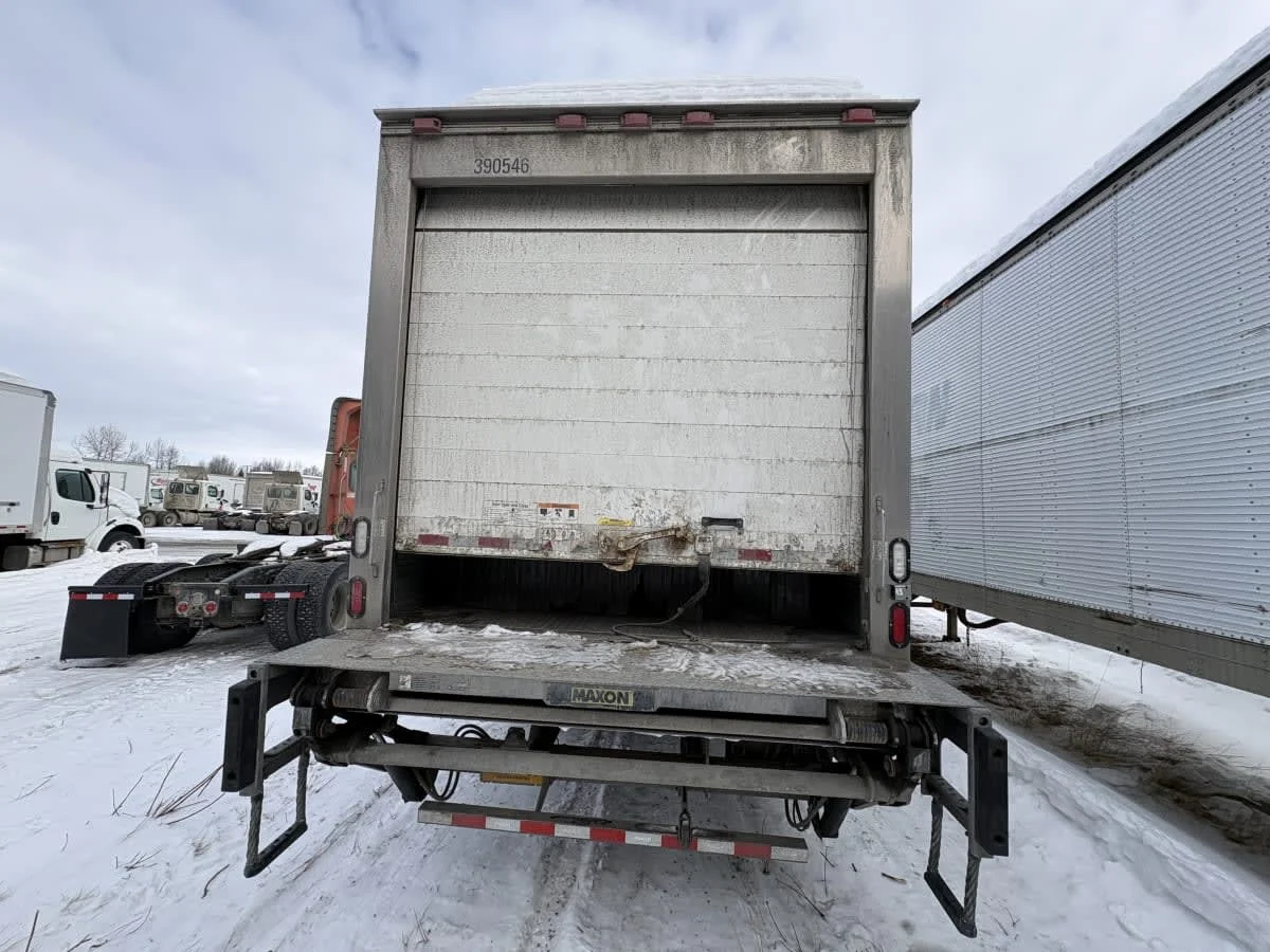 2016 International 4300 in Anchorage, AK — photo 5