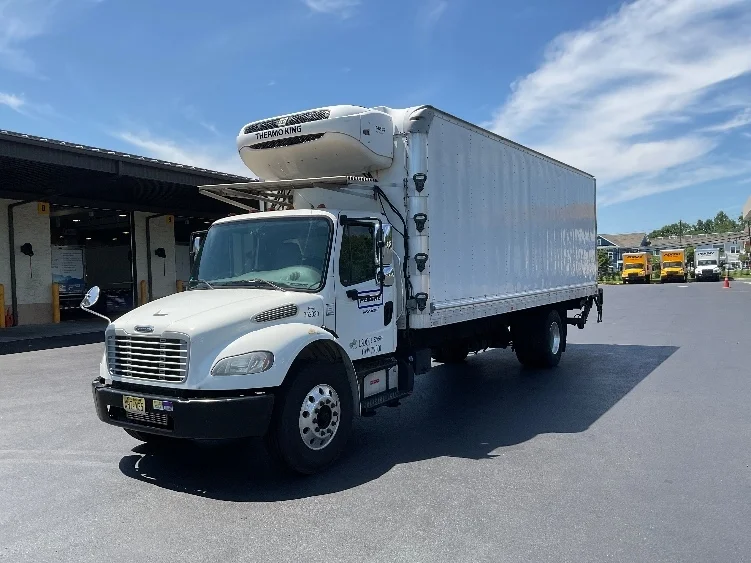 2020 Freightliner eM2 in Cranbury, NJ — photo 3