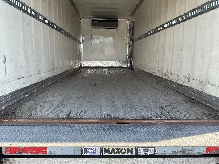 2020 Freightliner eM2 in Cranbury, NJ — photo 10