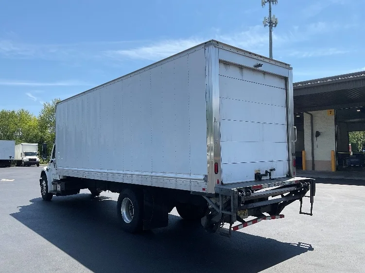 2020 Freightliner eM2 in Cranbury, NJ — photo 6