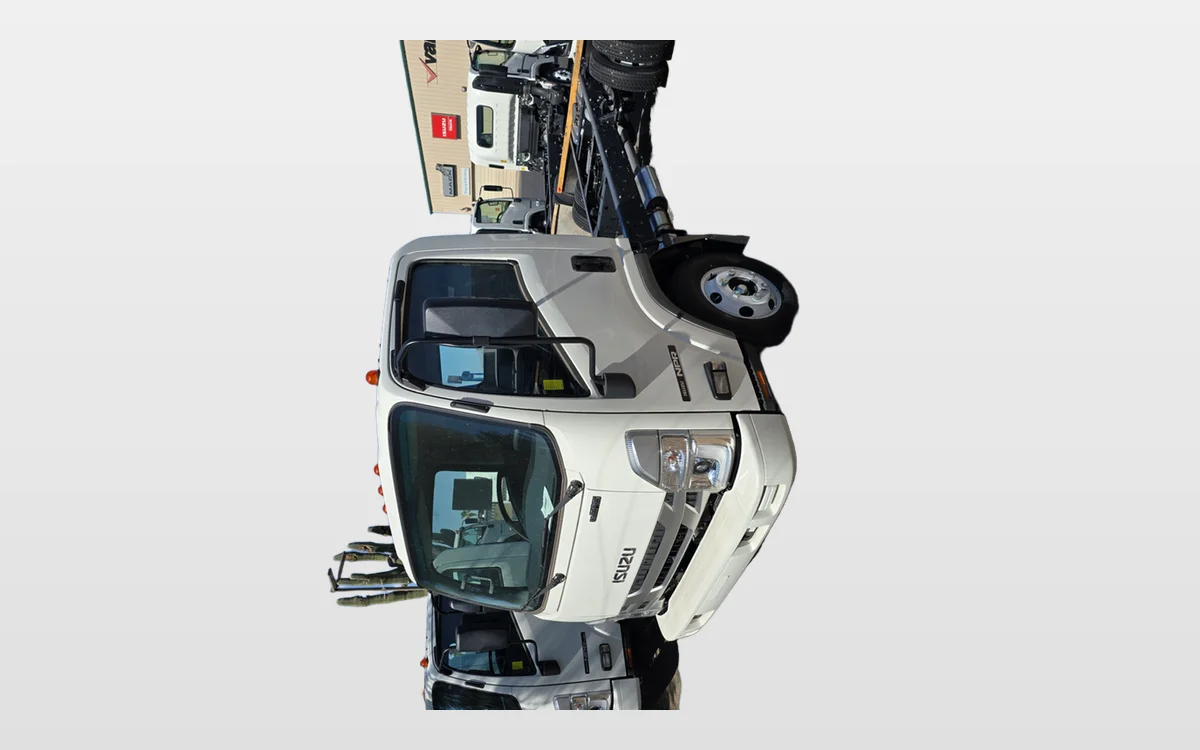 2024 Isuzu NPR - image 1