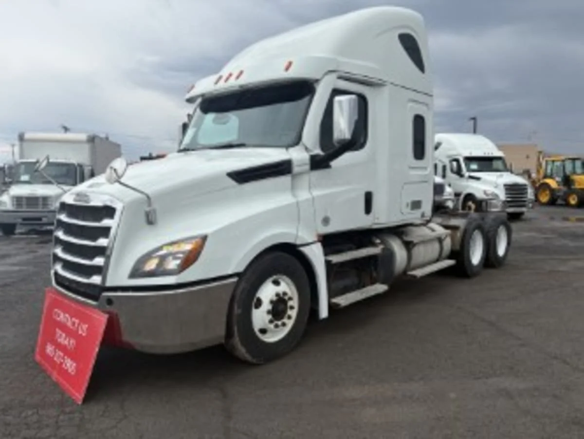 2020 Freightliner Cascadia in Syracuse, NY