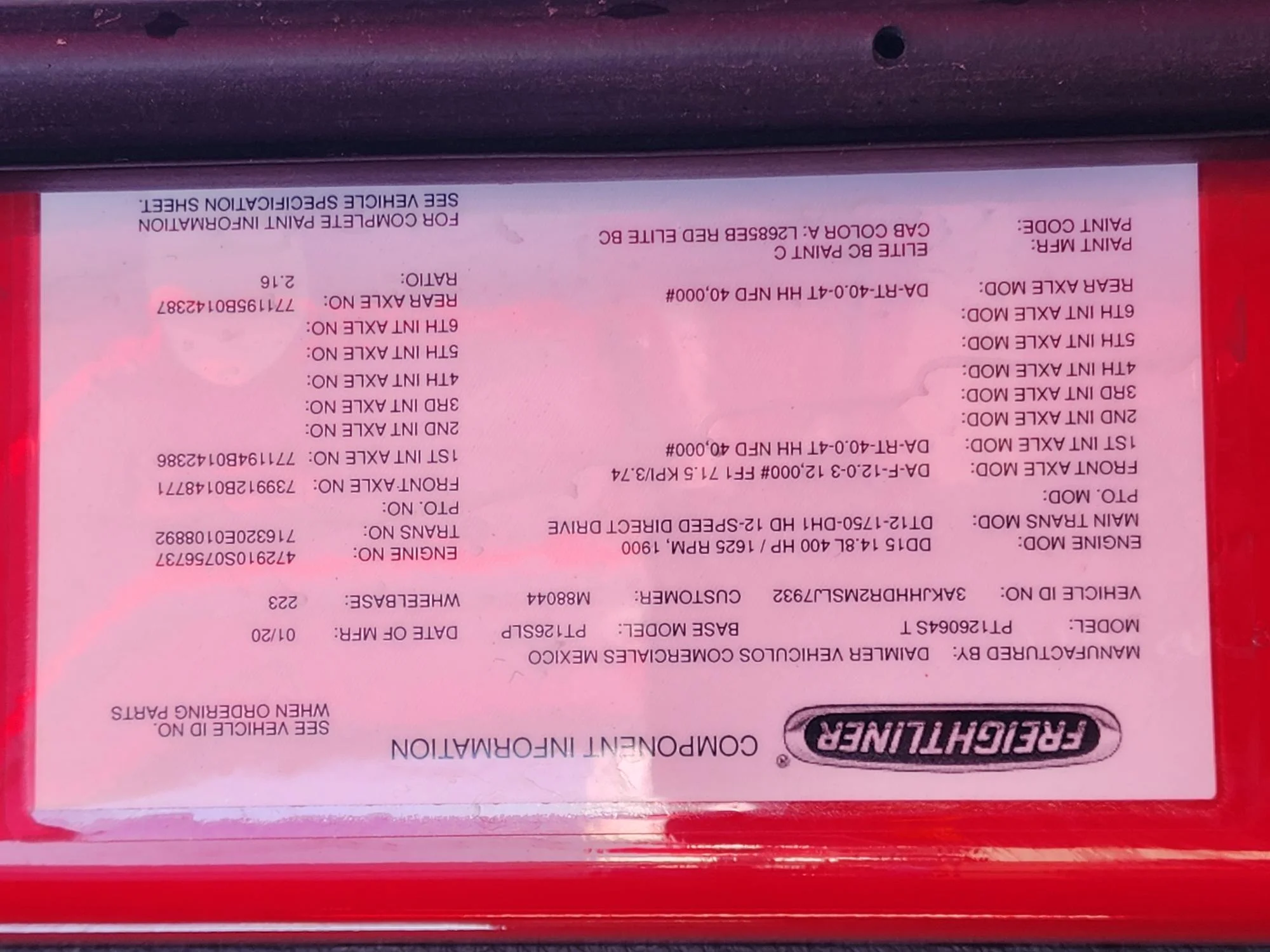 2021 Freightliner Cascadia in Fresno, CA — photo 16
