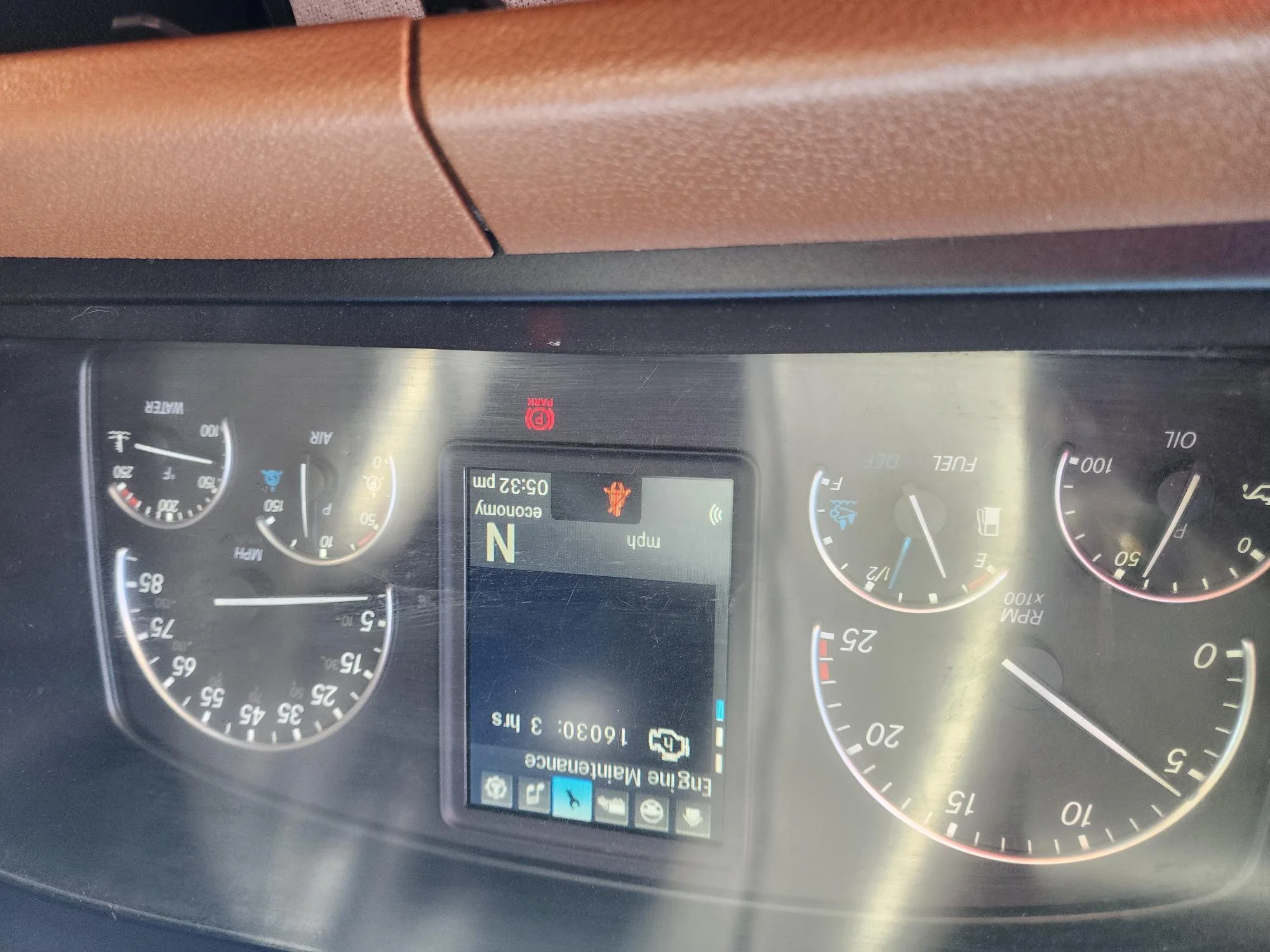 2021 Freightliner Cascadia in Fresno, CA — photo 15
