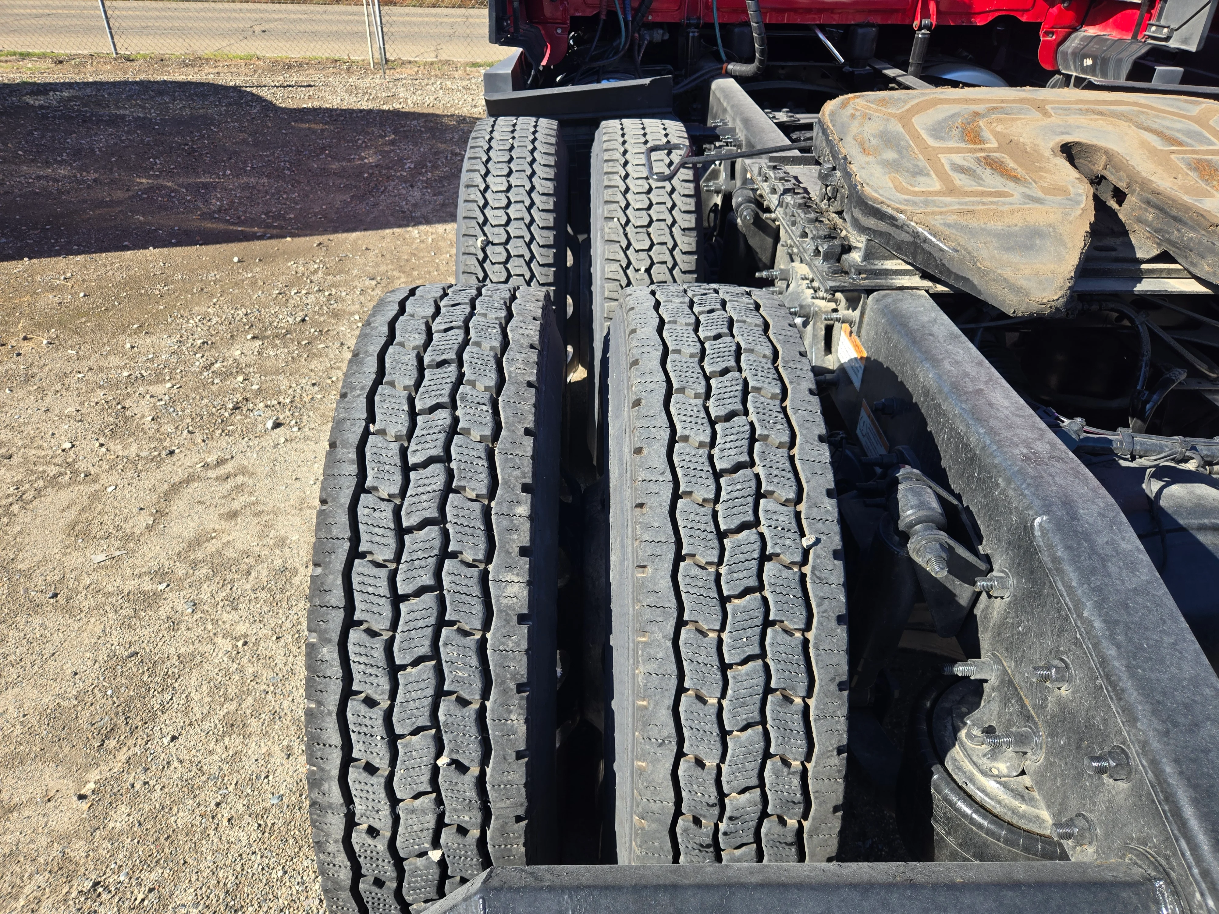 2021 Freightliner Cascadia in Fresno, CA — photo 24