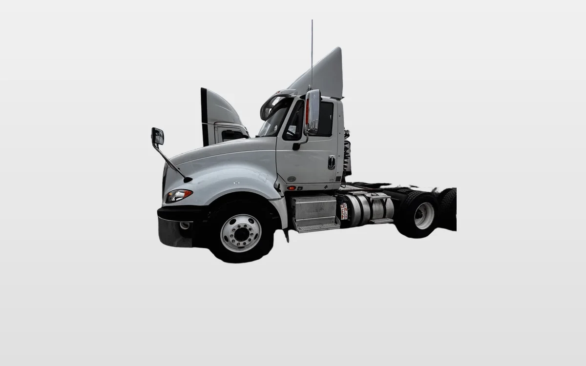 2015 International ProStar - image 1