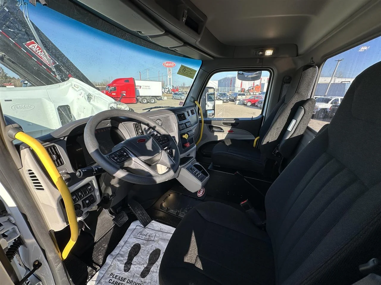 2025 Peterbilt 567 - image 8