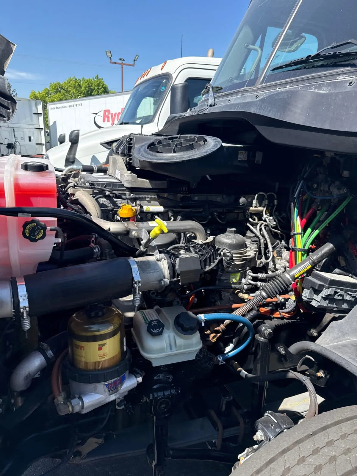 2017 Freightliner Cascadia in Pomona, CA — photo 8