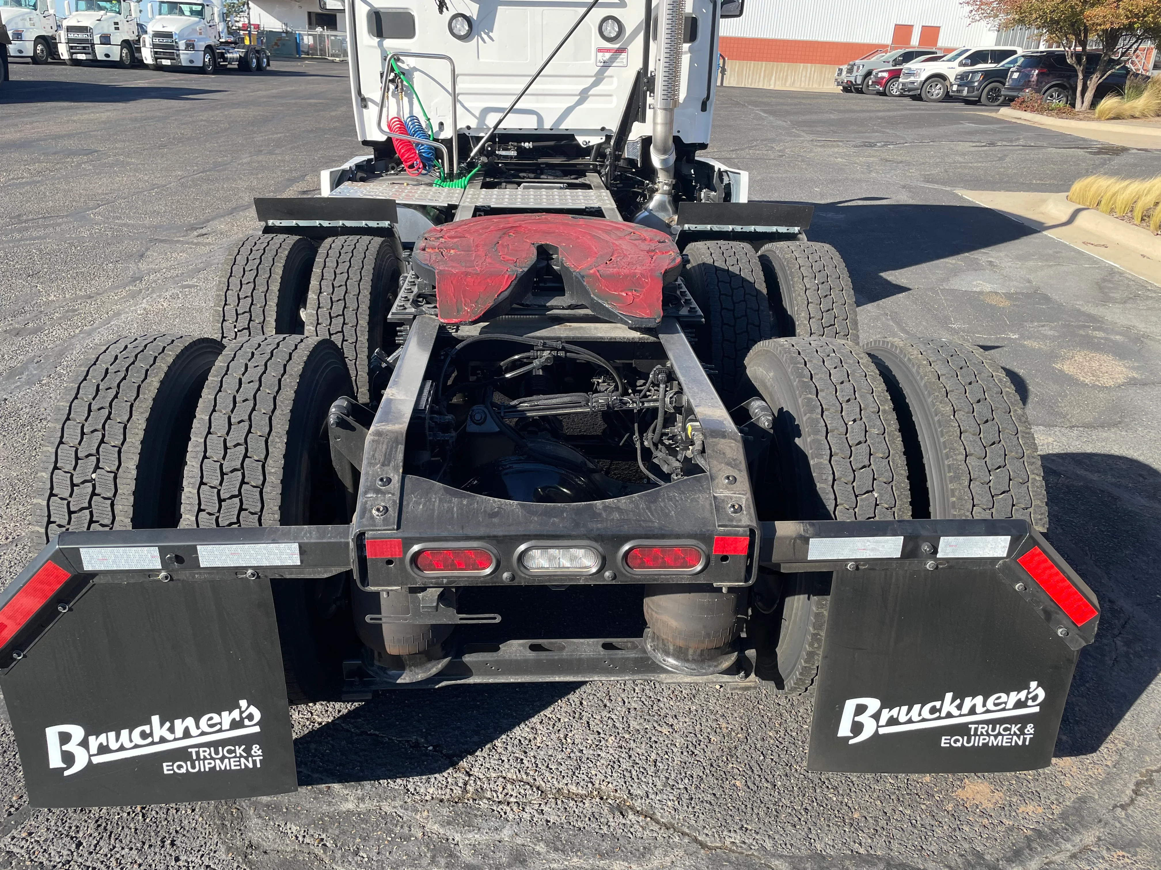 2026 Mack Pinnacle in Hays, KS — photo 9