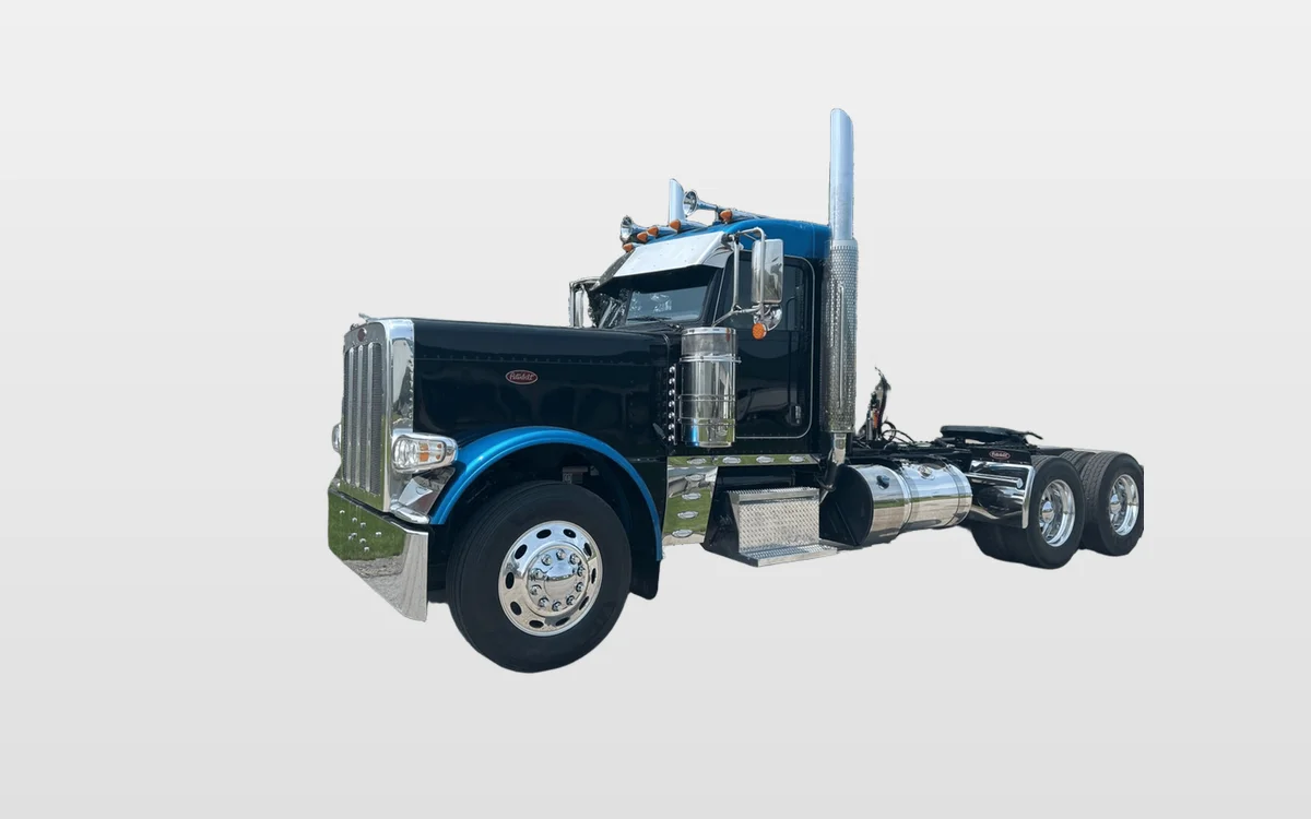 2023 Peterbilt 389 - image 1