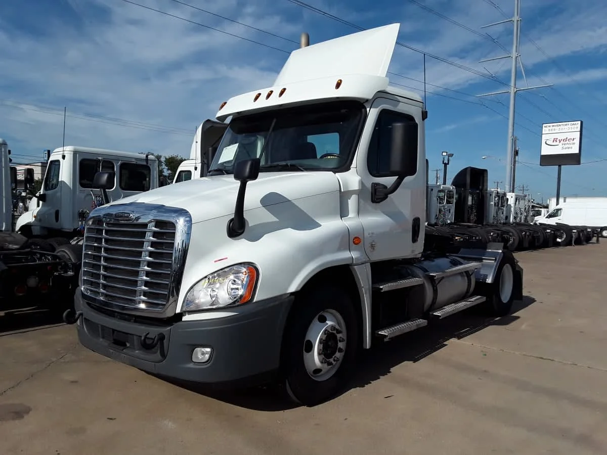 2020 Freightliner Cascadia in Dallas, TX