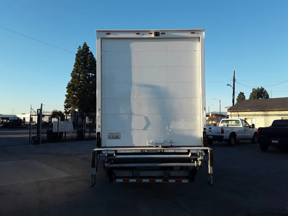 2019 Freightliner M2 106 in Fontana, CA — photo 5