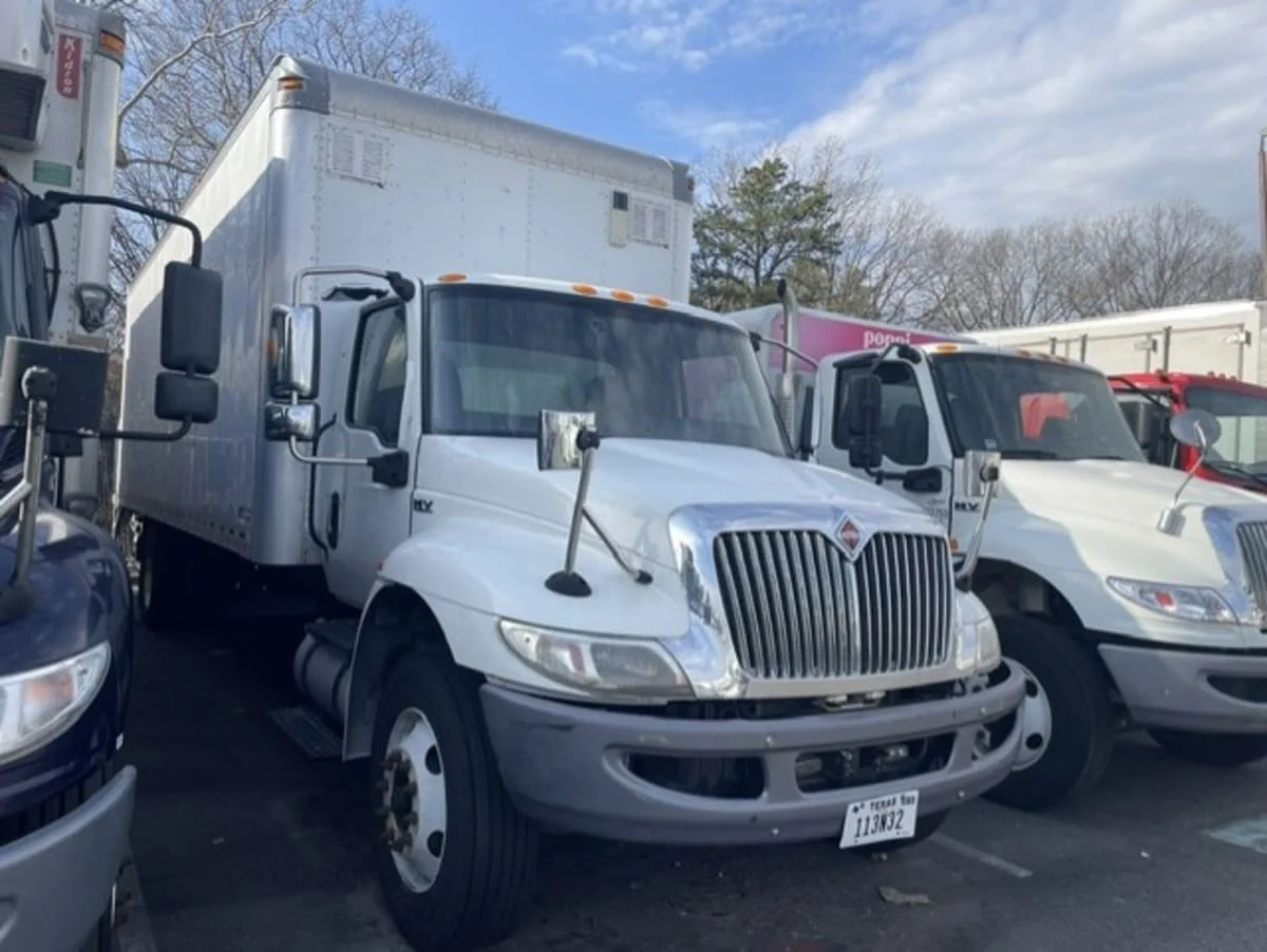 2020 International MV in Farmingdale, NY — photo 3