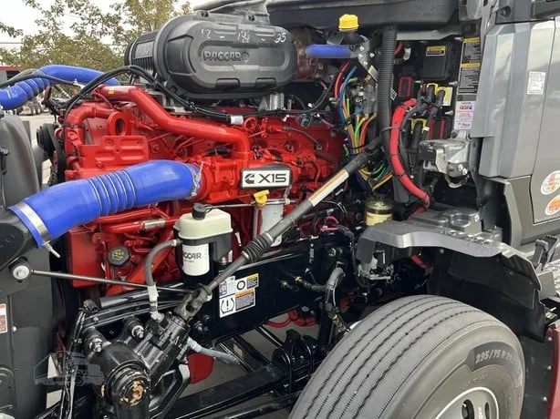 2025 Kenworth T680 in Medford, OR — photo 13