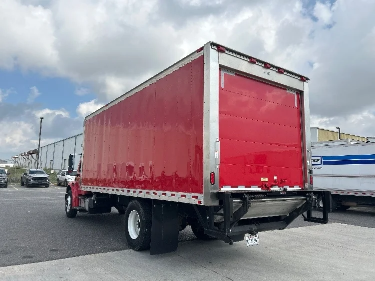 2019 Freightliner M2 106 - image 6