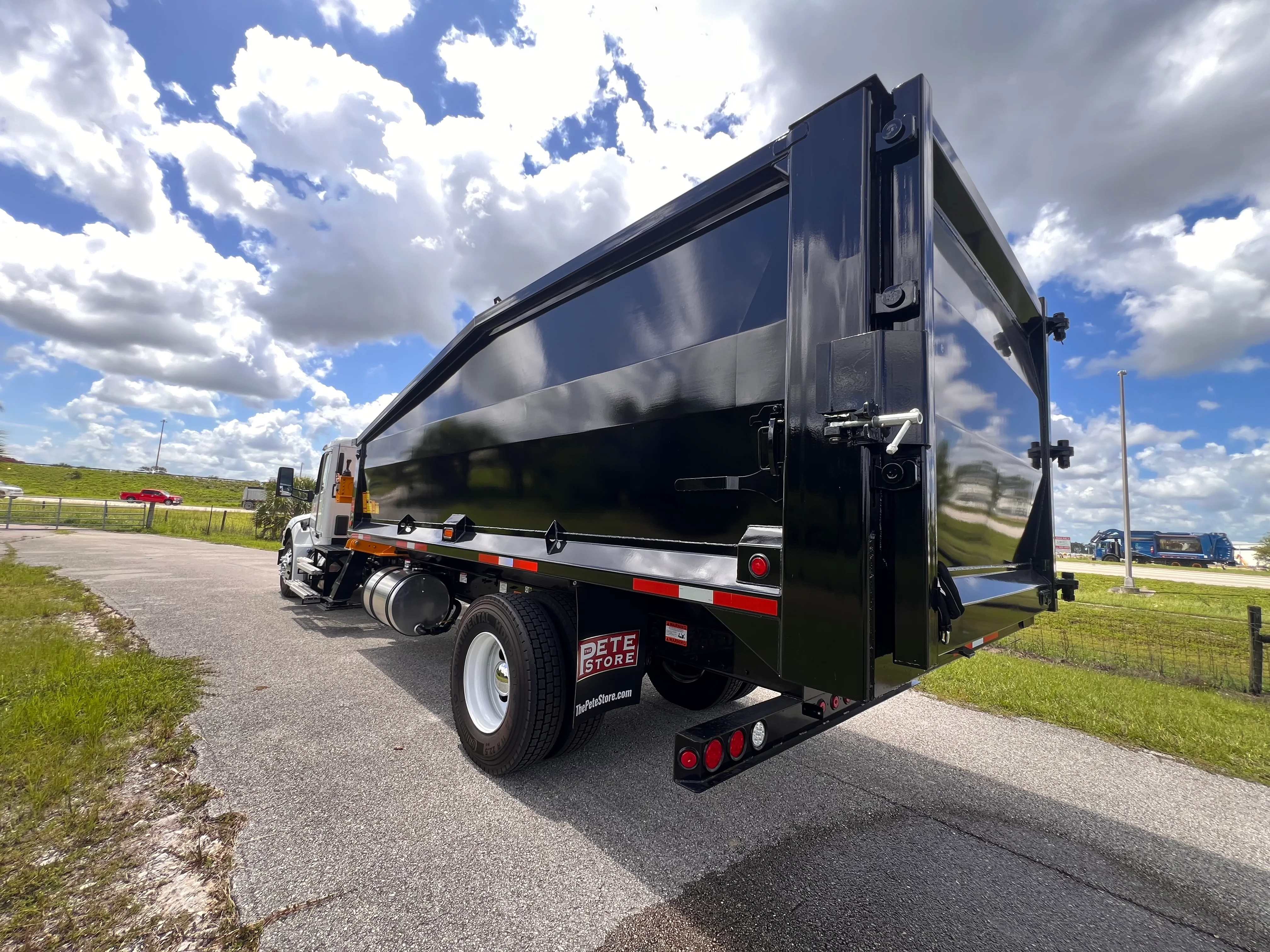 2026 Peterbilt 537 in Fort Myers, FL — photo 9