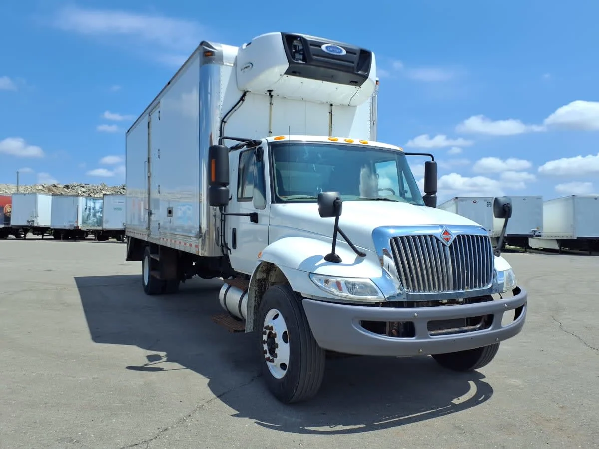 2019 International 4300 in Taylor, MI — photo 3