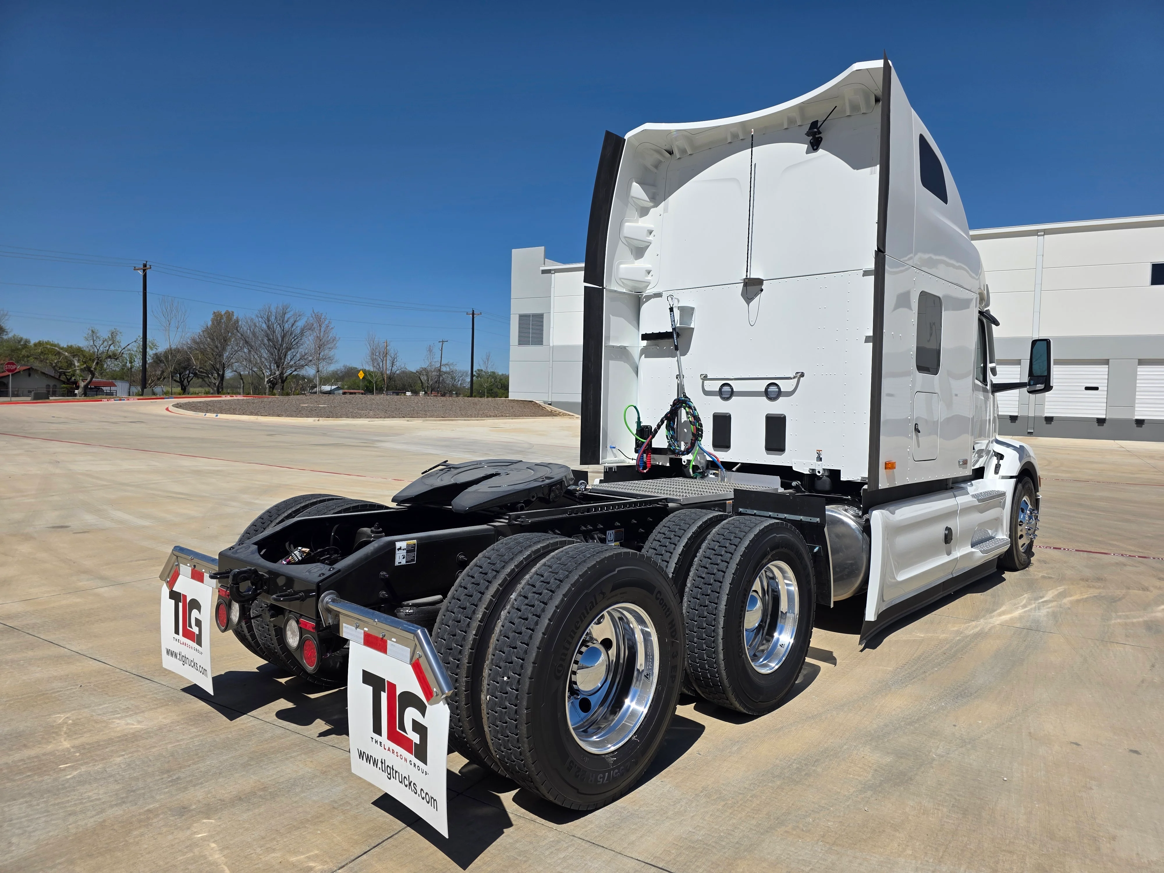 2027 Peterbilt 579 in Charlotte, NC — photo 5