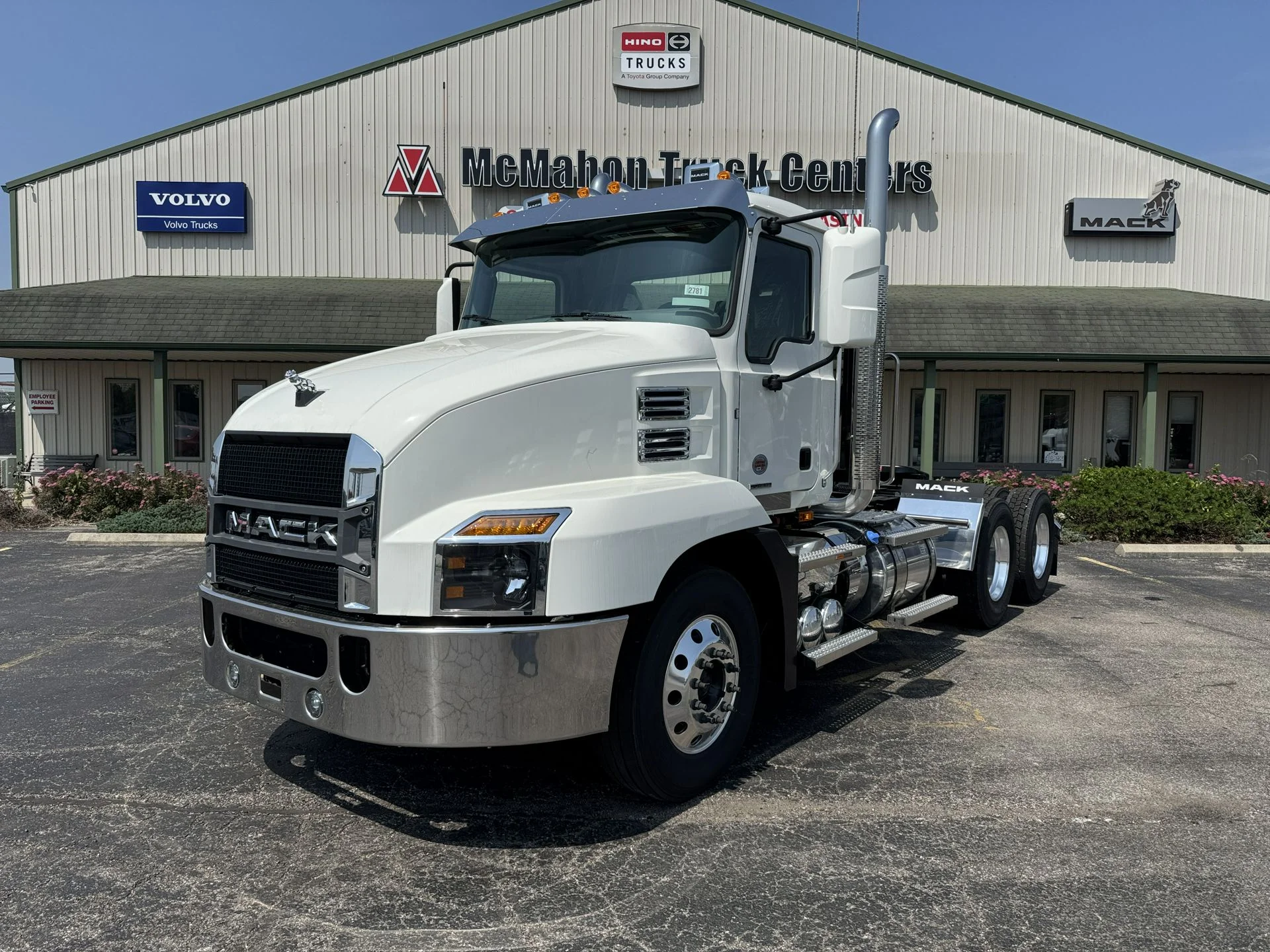 2026 Mack Anthem in Clarksville, IN