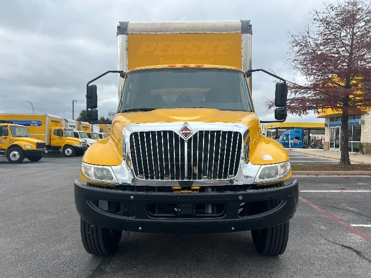 2021 International MV - image 2