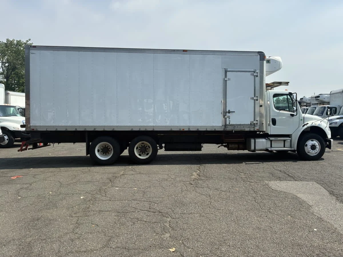 2019 Freightliner M2 106 in Newark, NJ — photo 11