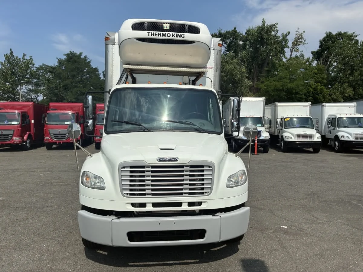 2019 Freightliner M2 106 in Newark, NJ — photo 2