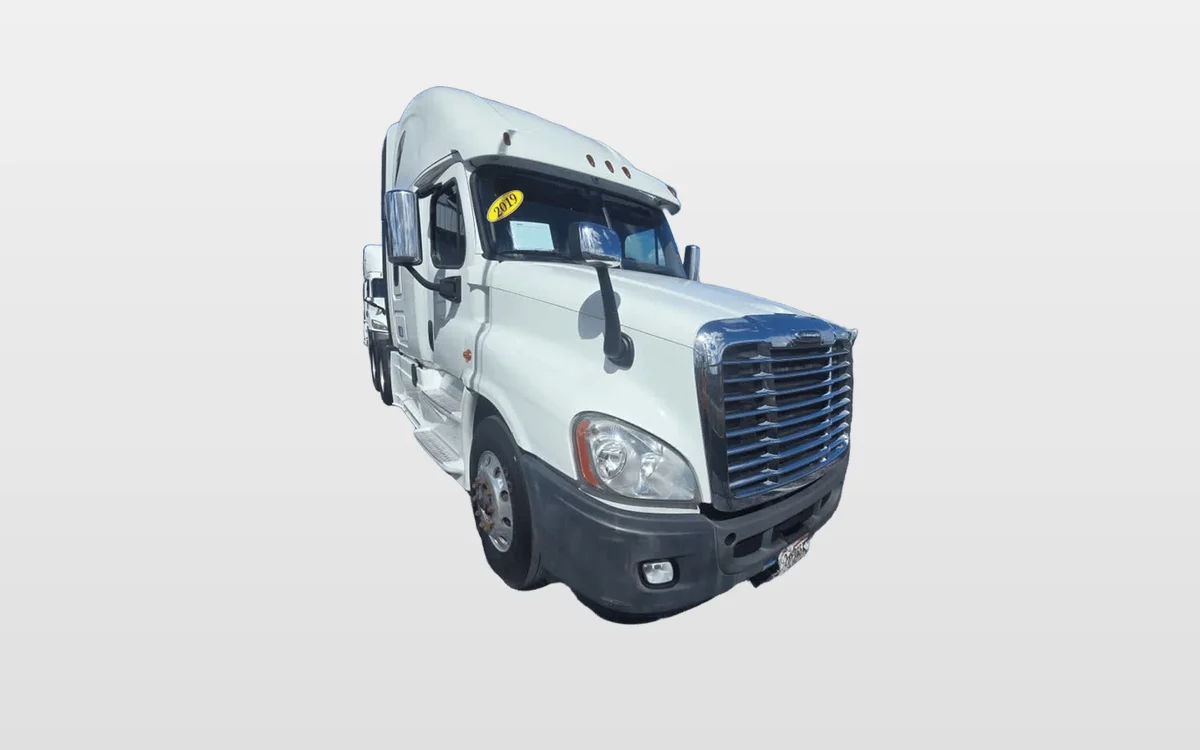 2019 Freightliner - image 1