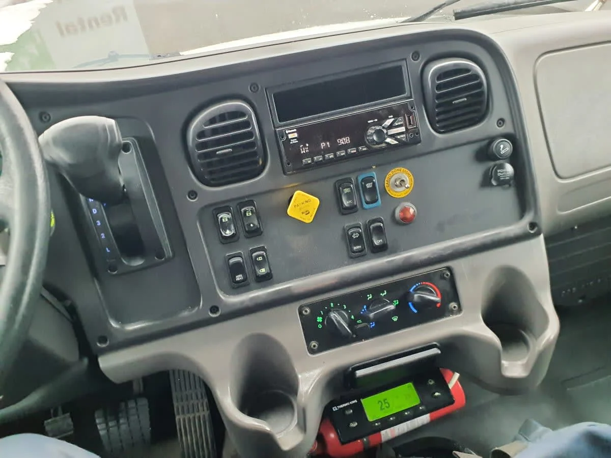 2020 Freightliner M2 106 in Springfield, MA — photo 8